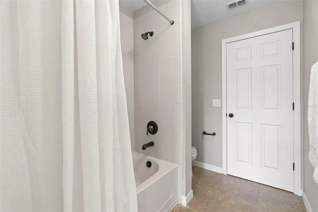 14048 Waterford Creek Boulevard Orlando FL 32828