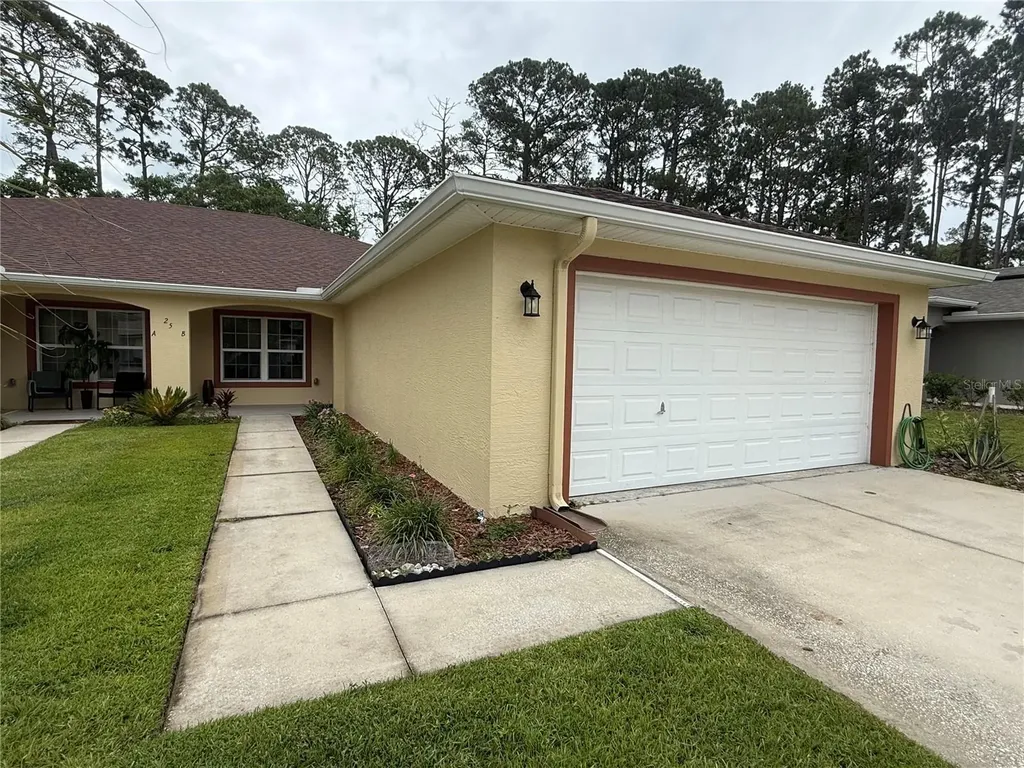 25 Farnell Lane Palm Coast FL 32137