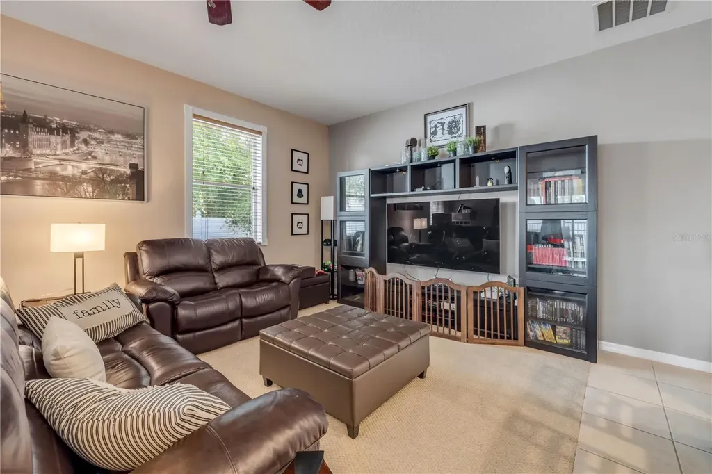 36624 Grand Island Oaks Circle Grand Island FL 32735