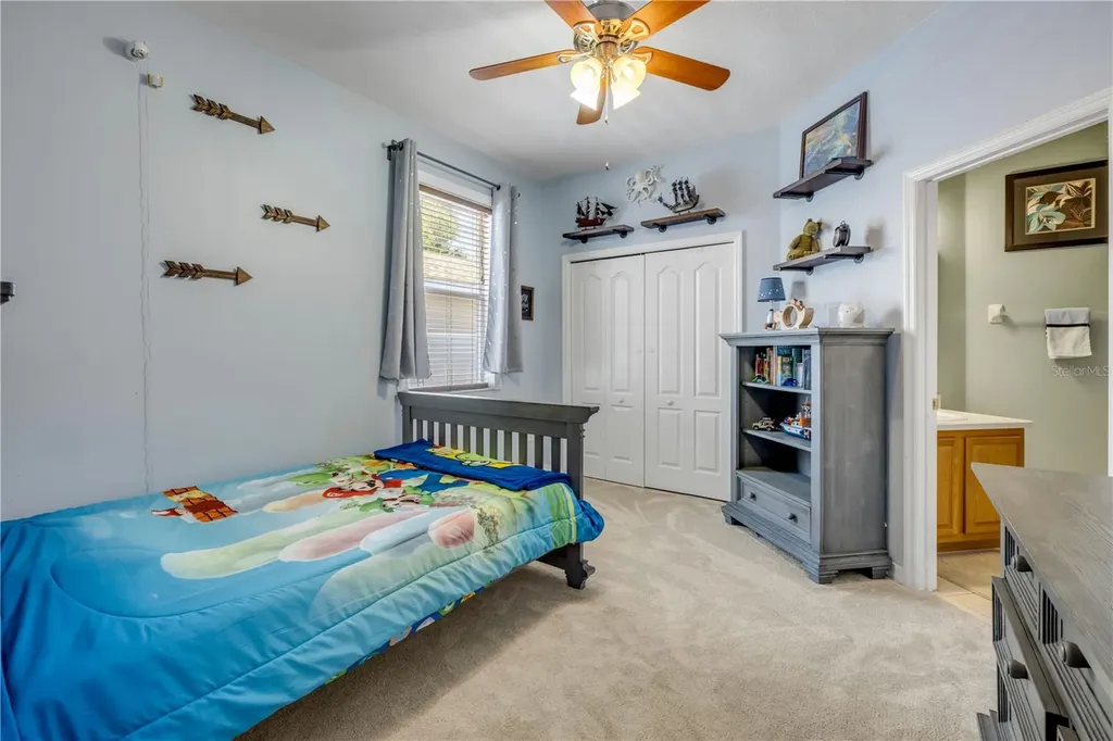 36624 Grand Island Oaks Circle Grand Island FL 32735