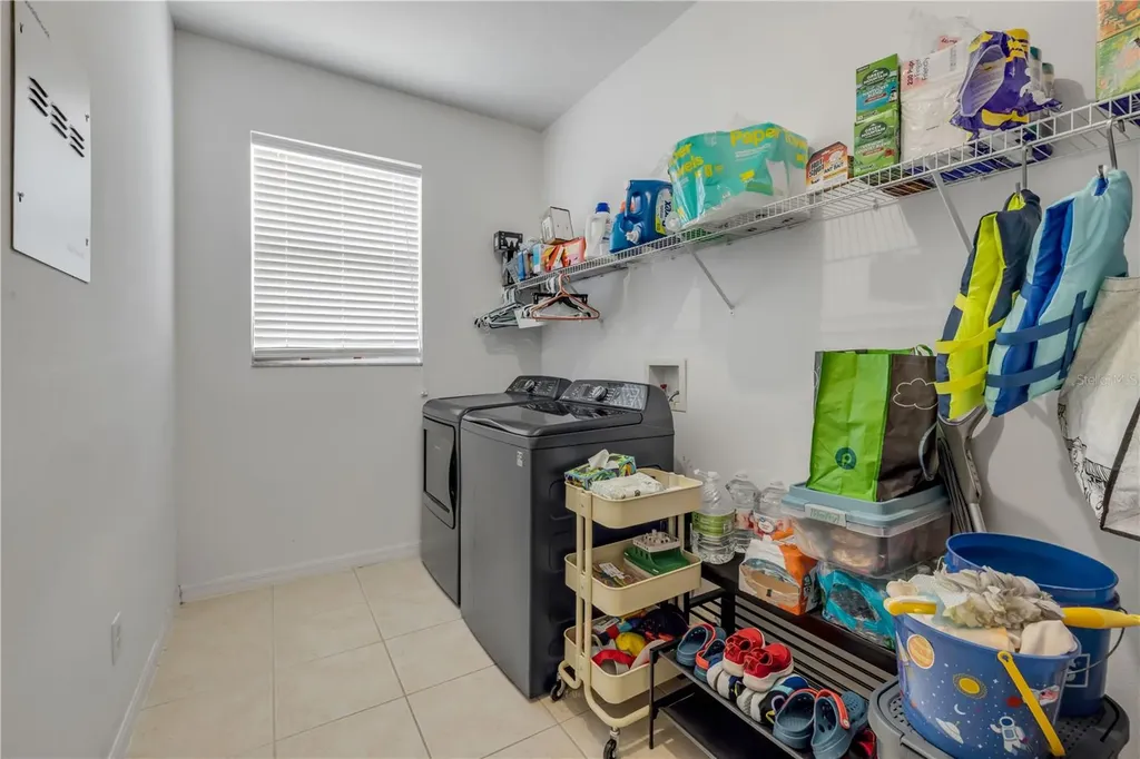 36624 Grand Island Oaks Circle Grand Island FL 32735