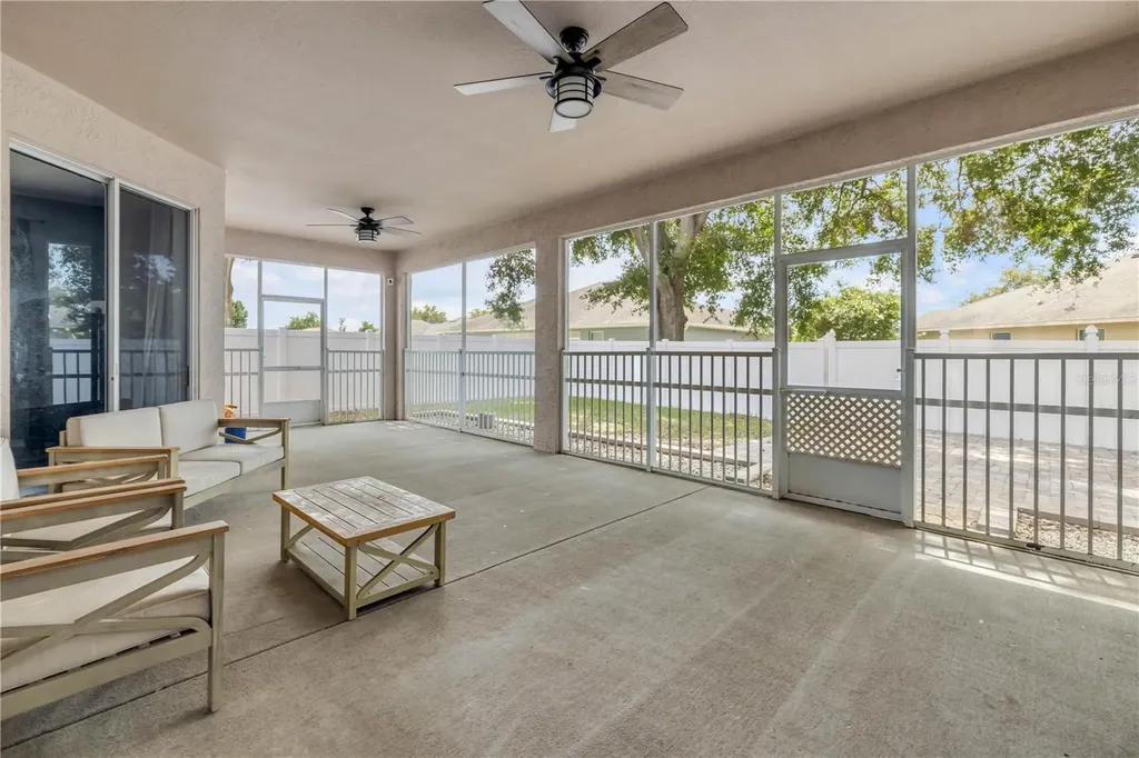 36624 Grand Island Oaks Circle Grand Island FL 32735