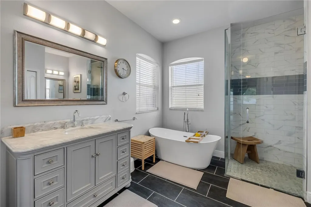 36624 Grand Island Oaks Circle Grand Island FL 32735
