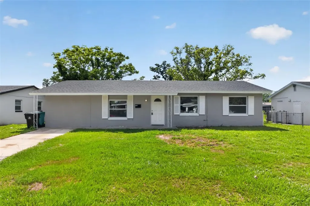 1635 Ravenall Avenue Orlando FL 32811