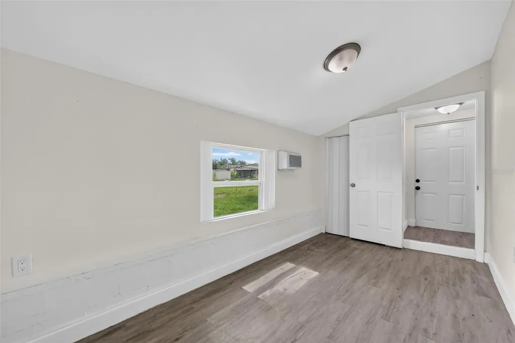 1635 Ravenall Avenue Orlando FL 32811