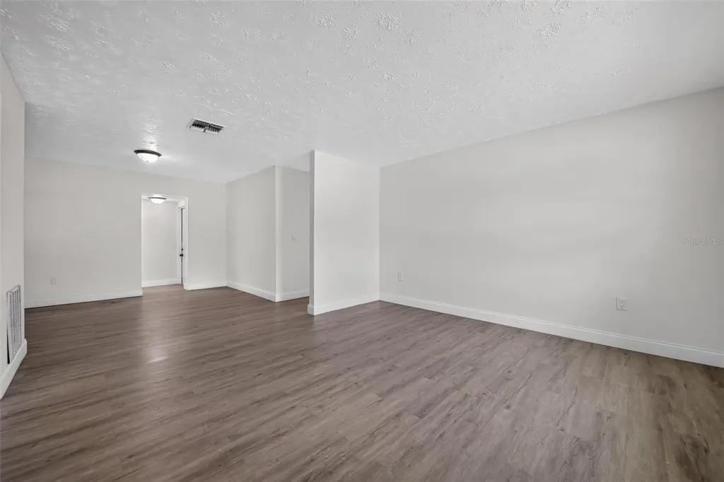 1635 Ravenall Avenue Orlando FL 32811
