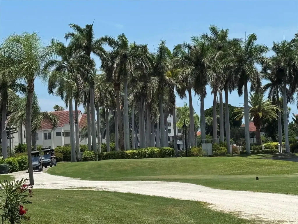 6035 Bahia Del Mar Boulevard St Petersburg FL 33715