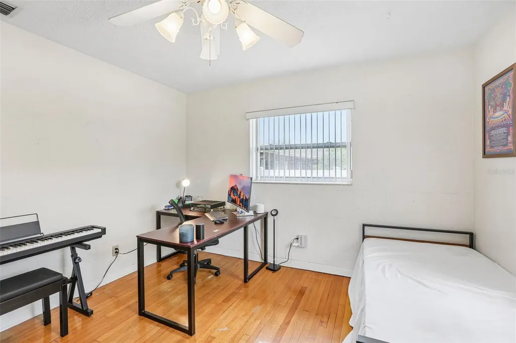 2709 49th Street N St Petersburg FL 33710