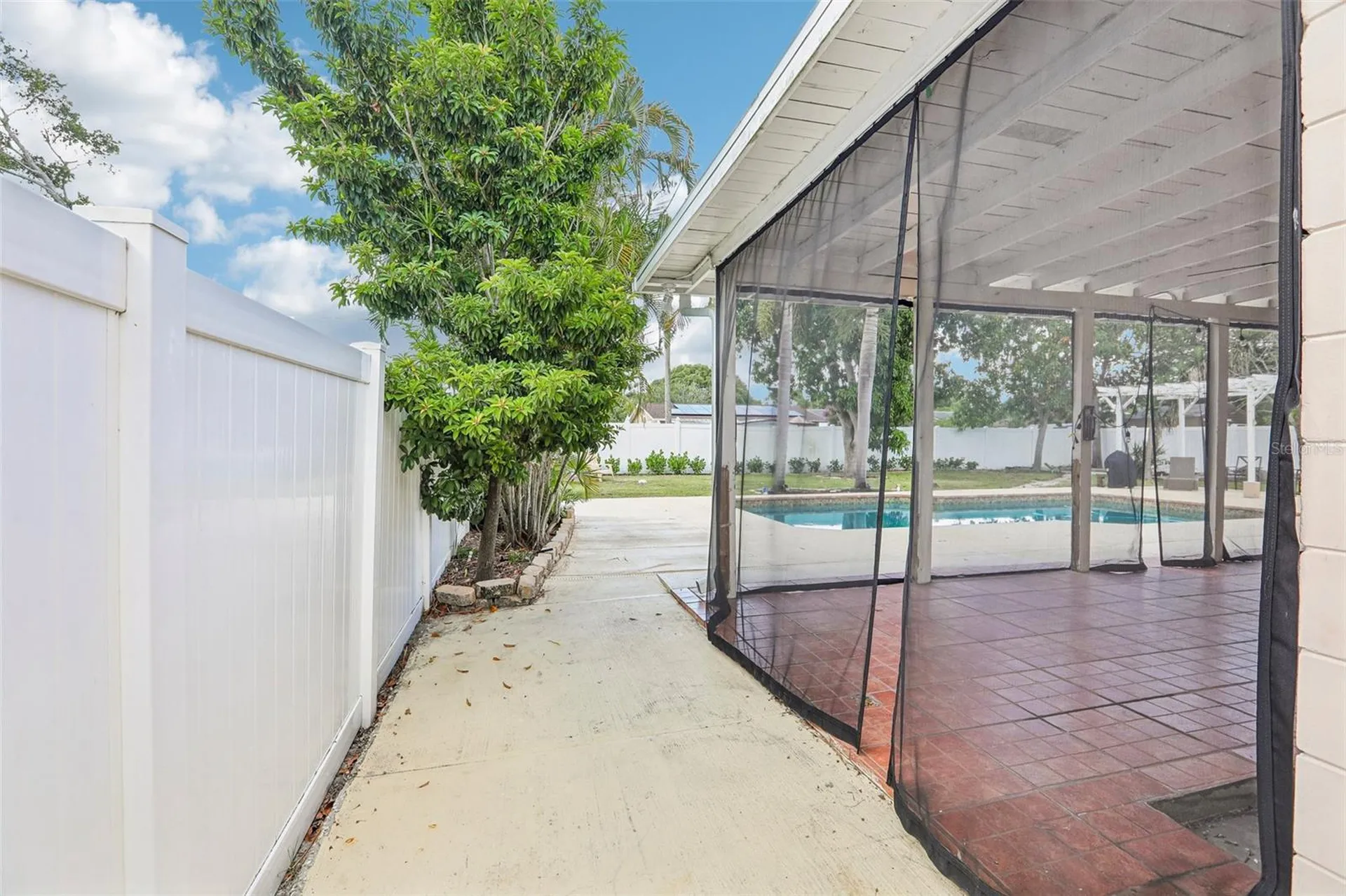 2709 49th Street N St Petersburg FL 33710