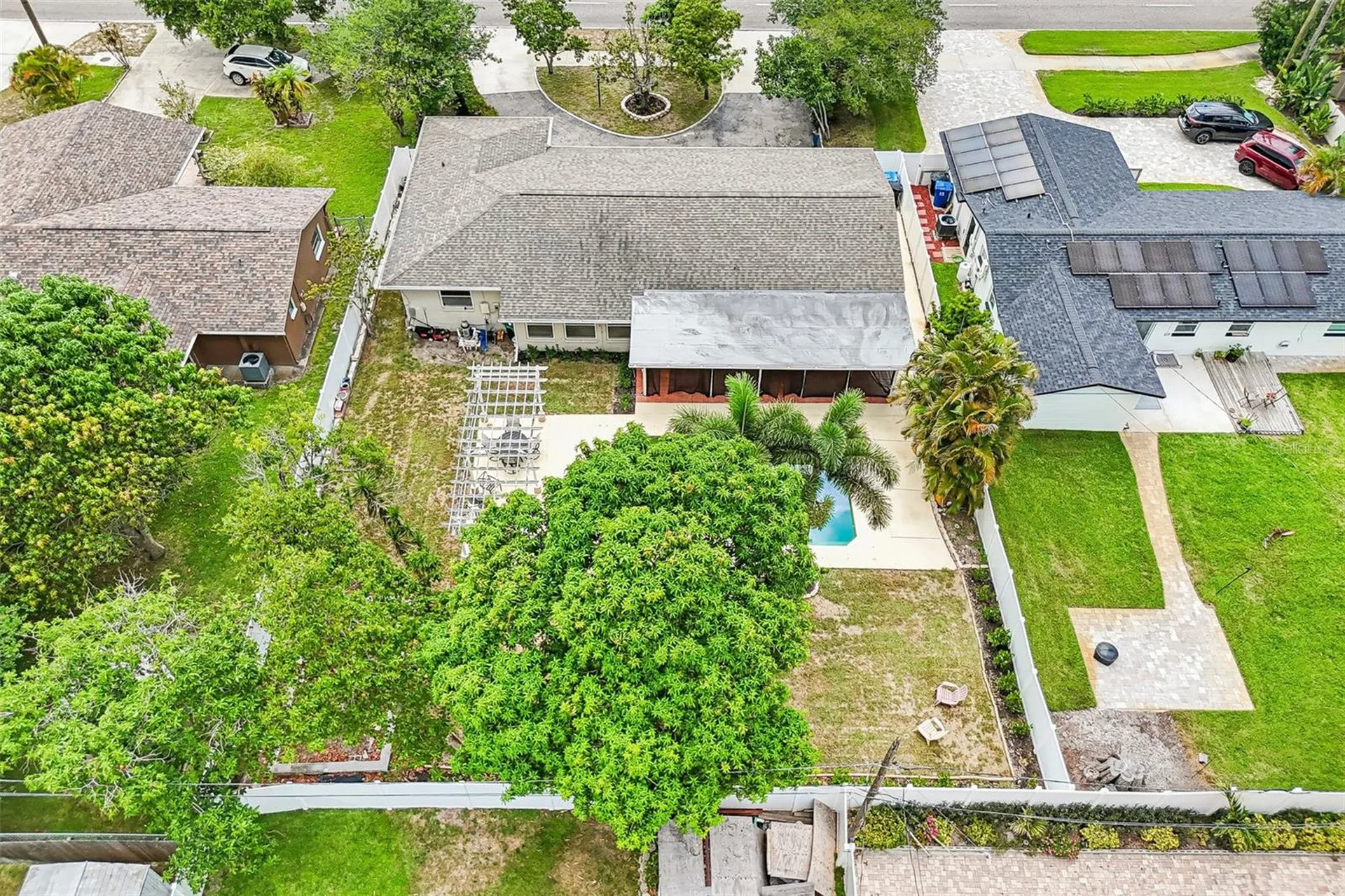 2709 49th Street N St Petersburg FL 33710
