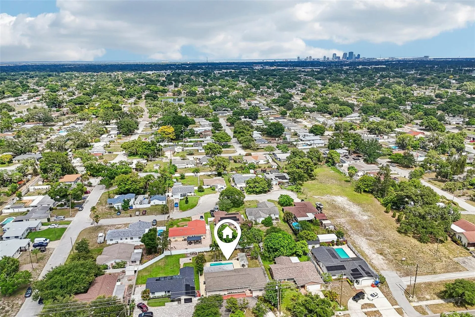 2709 49th Street N St Petersburg FL 33710