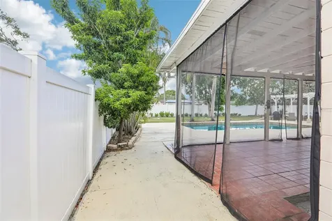2709 49th Street N St Petersburg FL 33710