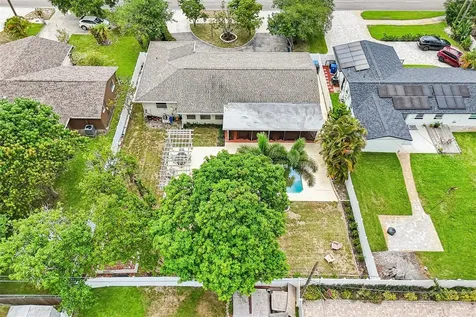 2709 49th Street N St Petersburg FL 33710