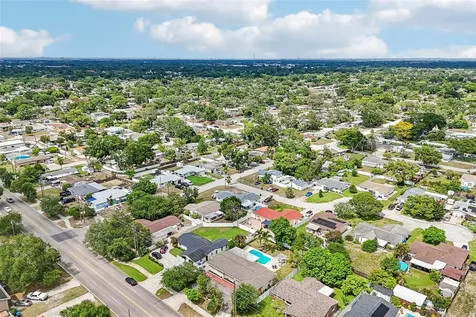 2709 49th Street N St Petersburg FL 33710