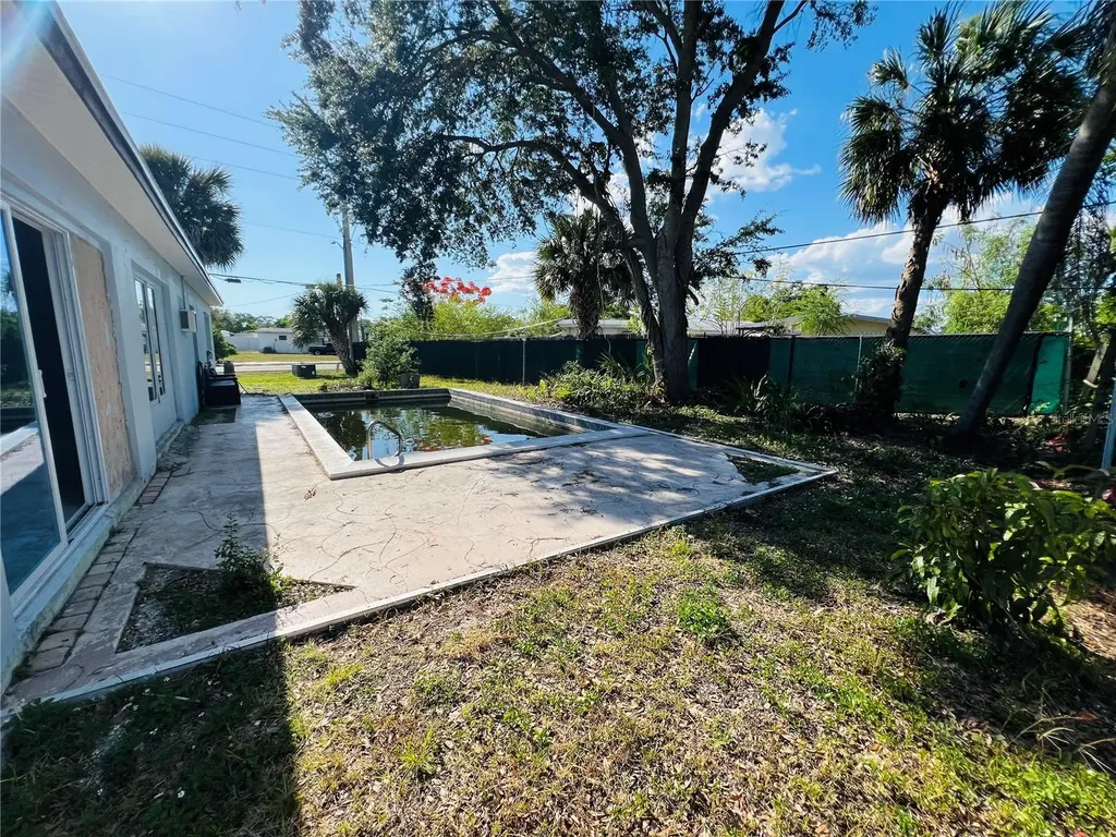 21098 Glendale Avenue Port Charlotte FL 33952