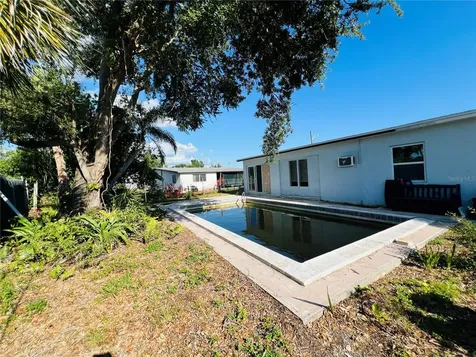 21098 Glendale Avenue Port Charlotte FL 33952
