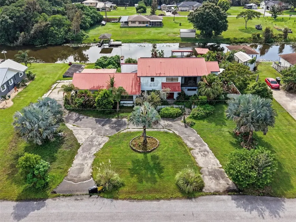 6141 Palmetto Drive Indian Lake Estates FL 33855