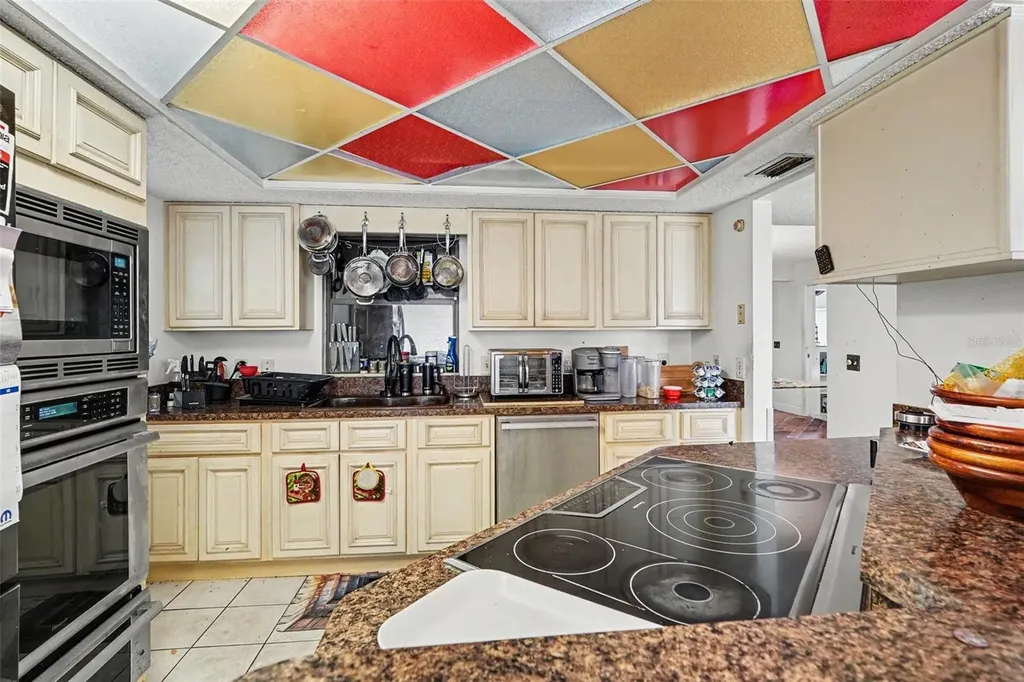 6141 Palmetto Drive Indian Lake Estates FL 33855
