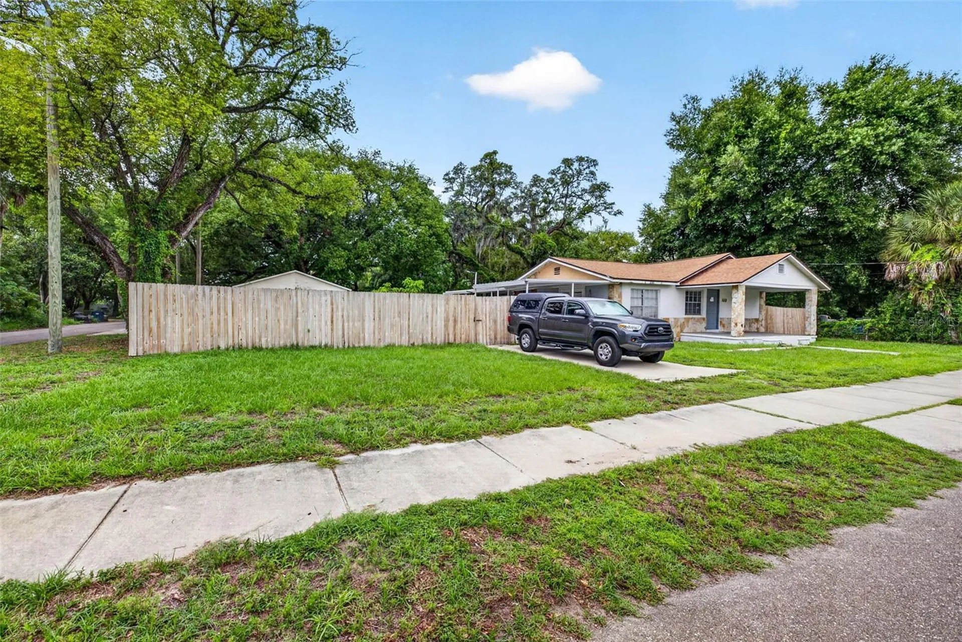 5008 N 17th Street Tampa FL 33610