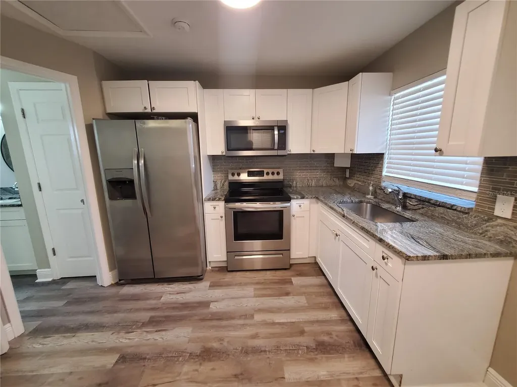 107 W Clay Avenue Brandon FL 33510