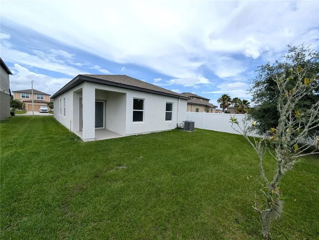 34933 Daisy Meadow Loop Zephyrhills FL 33541