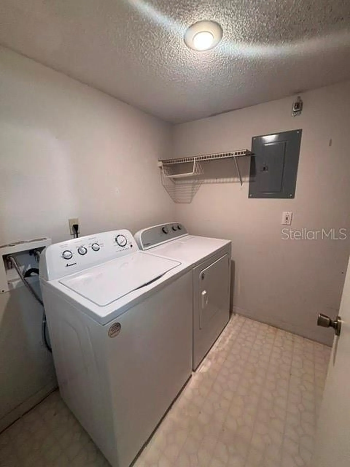5301 White Cliff Lane Orlando FL 32812