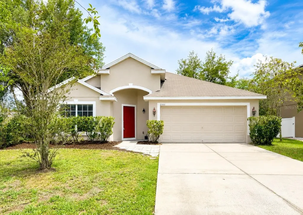 2351 Holly Pine Circle Orlando FL 32820