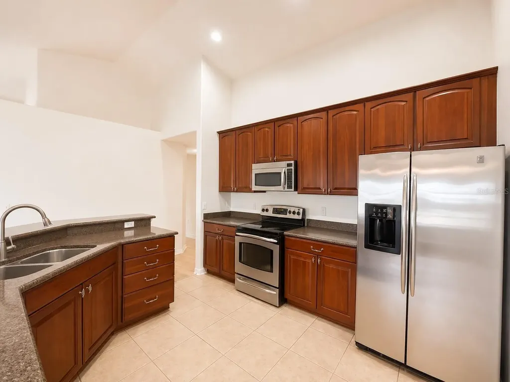 2351 Holly Pine Circle Orlando FL 32820