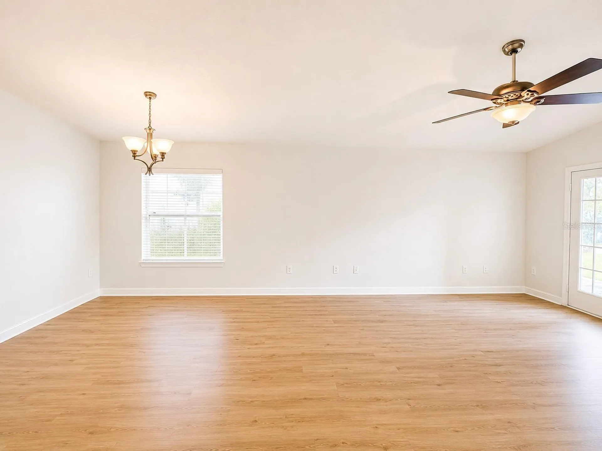 2351 Holly Pine Circle Orlando FL 32820