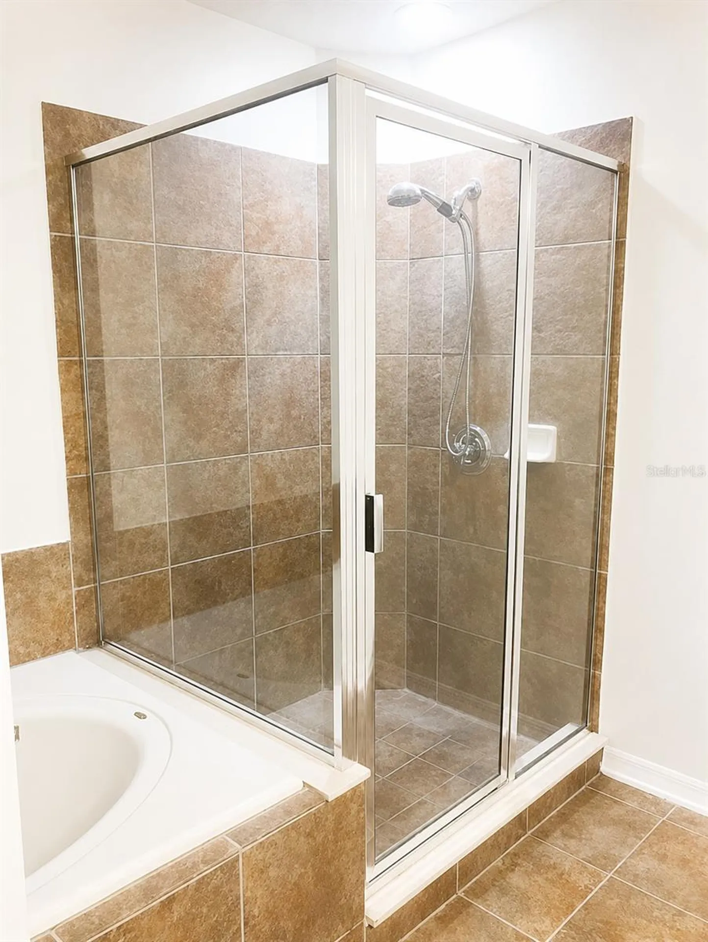 2351 Holly Pine Circle Orlando FL 32820