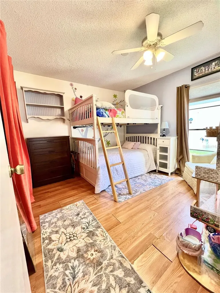 15614 Farnsworth Lane Tampa FL 33624