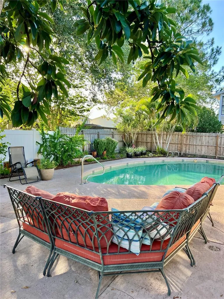 15614 Farnsworth Lane Tampa FL 33624