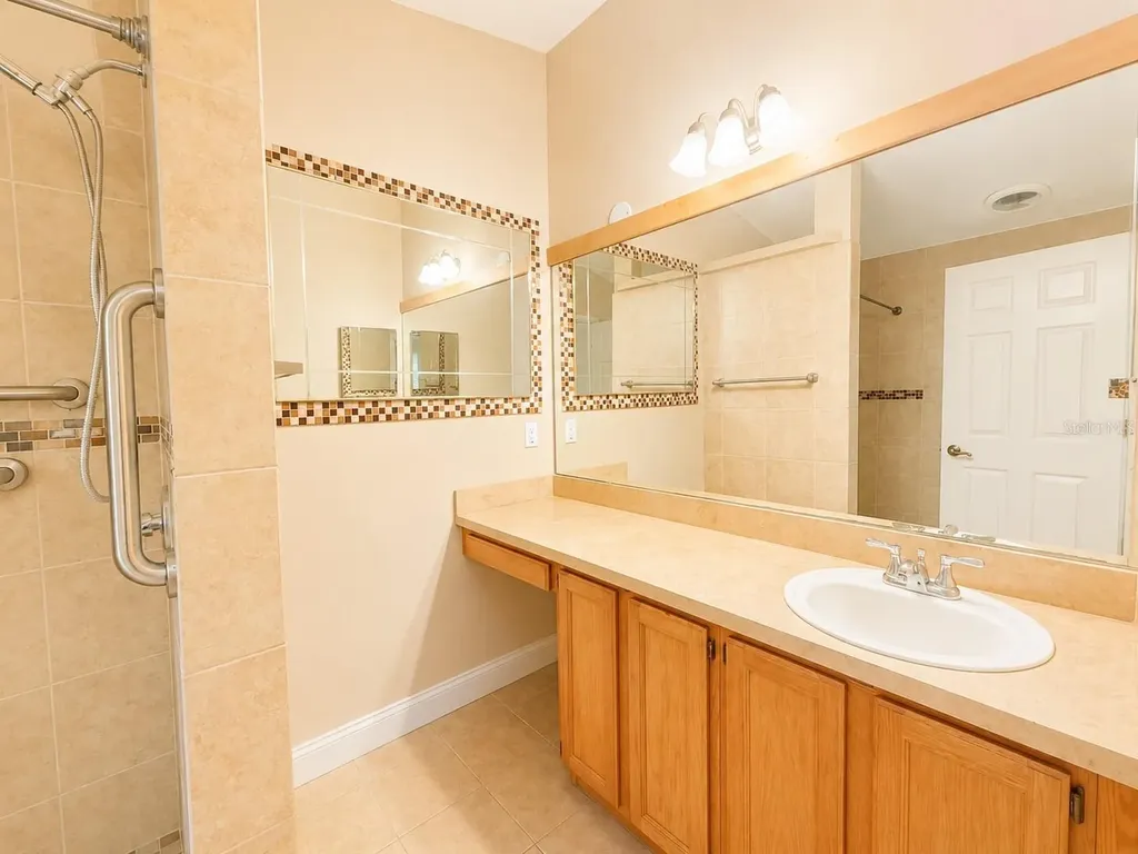 1009 Bartlett Court Oviedo FL 32765