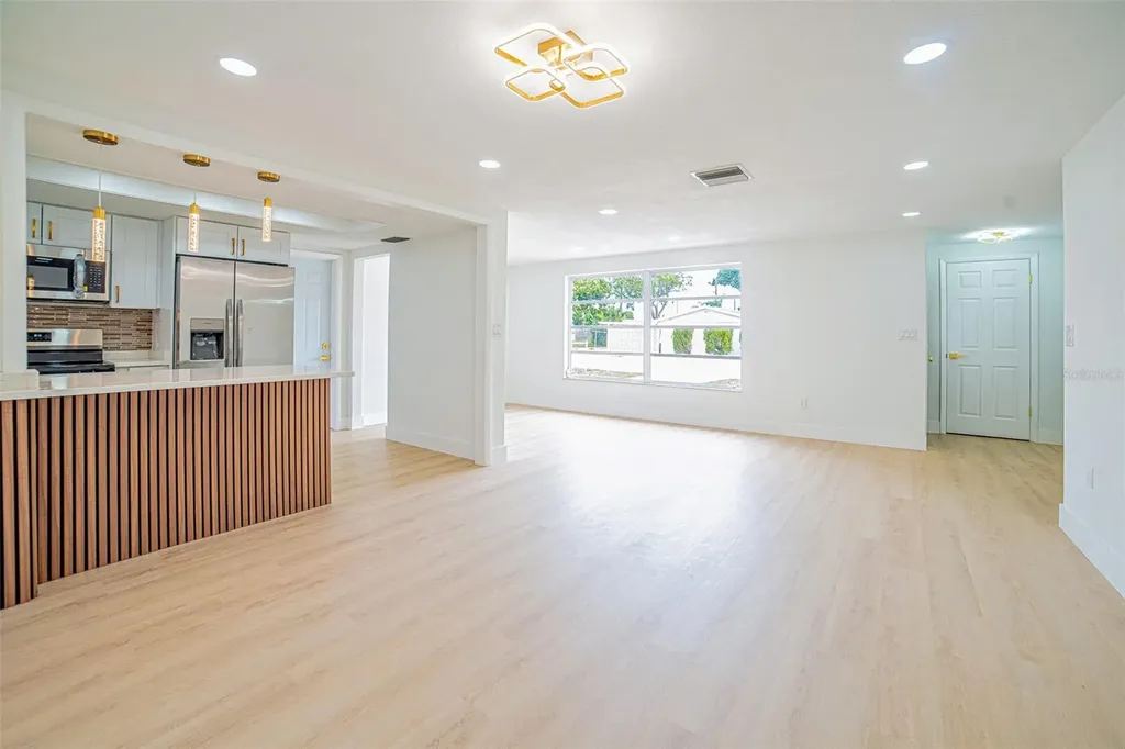 3720 Beacon Square Drive Holiday FL 34691