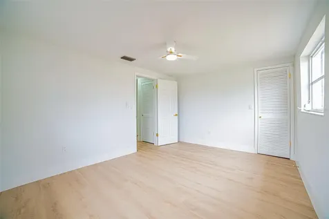 3720 Beacon Square Drive Holiday FL 34691