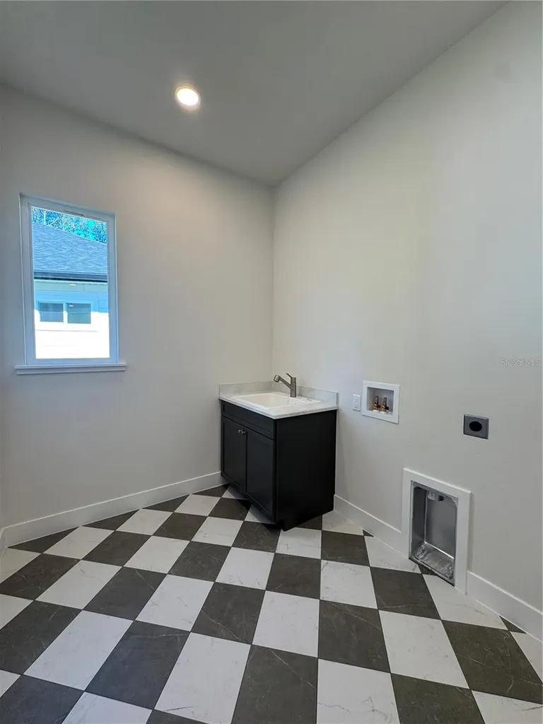879 SW 144th Circle Newberry FL 32669