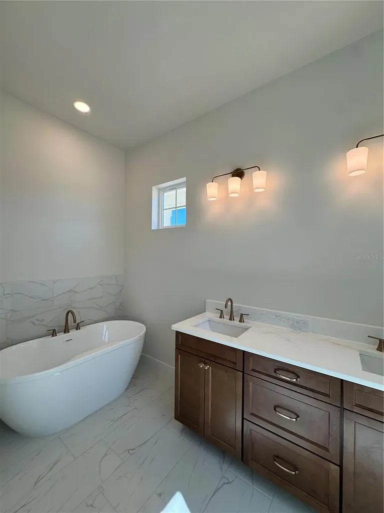 879 SW 144th Circle Newberry FL 32669