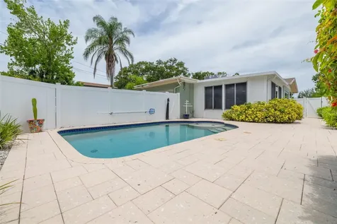 5610 19th Avenue S Gulfport FL 33707