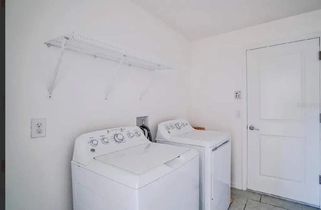 9347 Revere Avenue Leesburg FL 34788