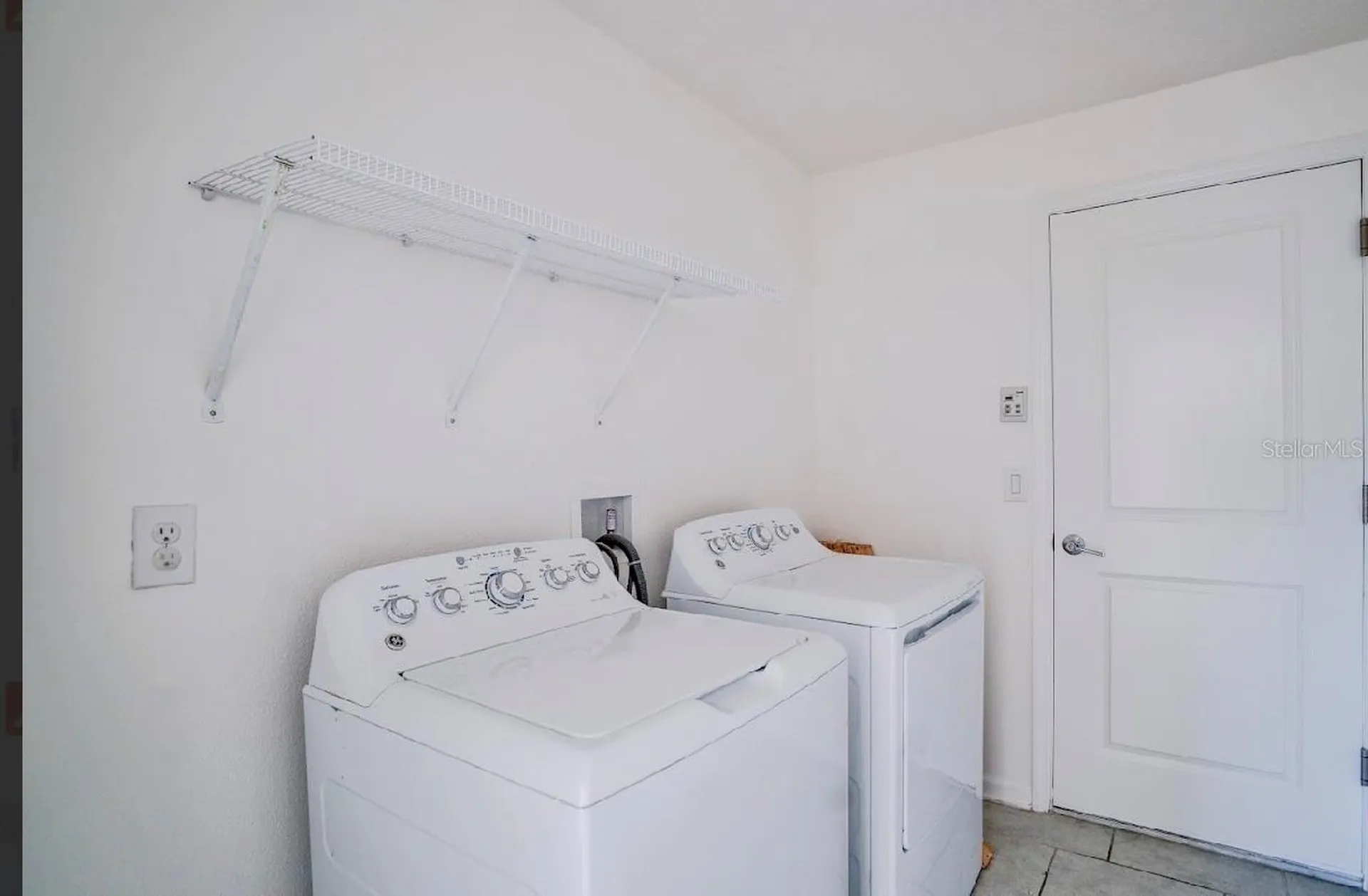 9347 Revere Avenue Leesburg FL 34788