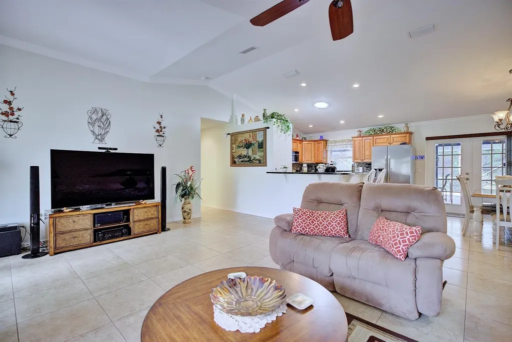 4055 Santa Barbara Drive Sebring FL 33875