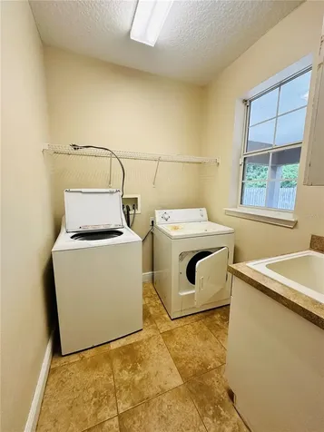 438 Palm Drive Sanford FL 32771