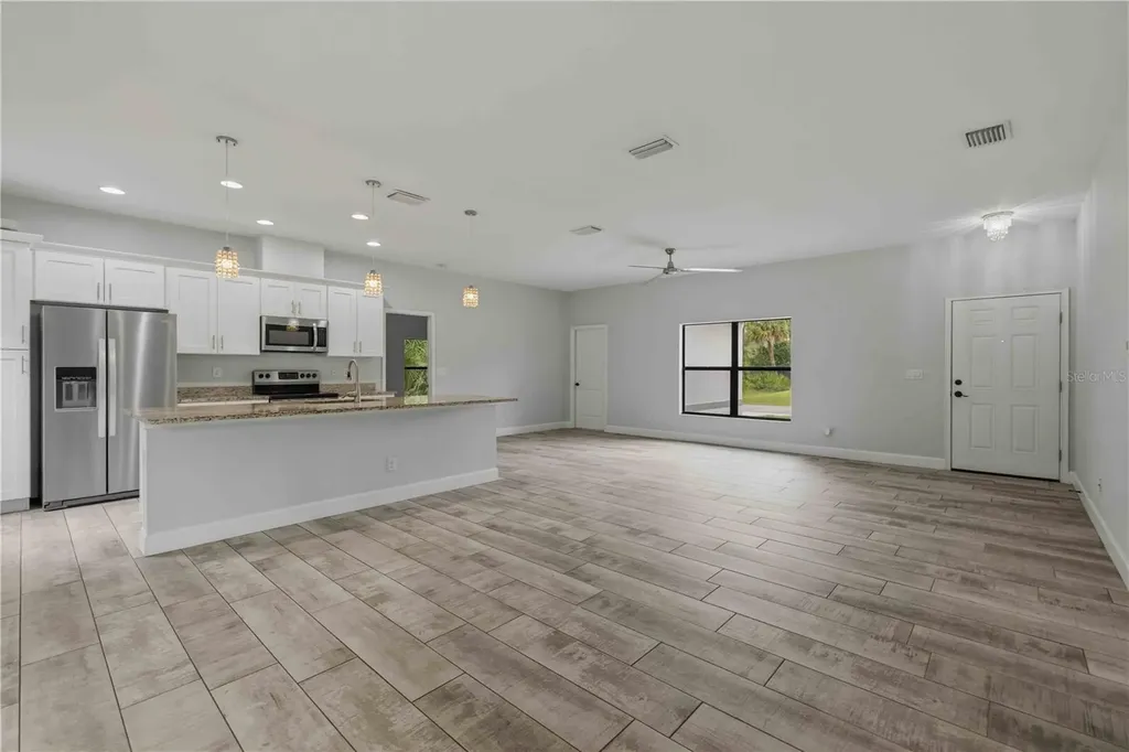 18391 Fremont Avenue Port Charlotte FL 33954