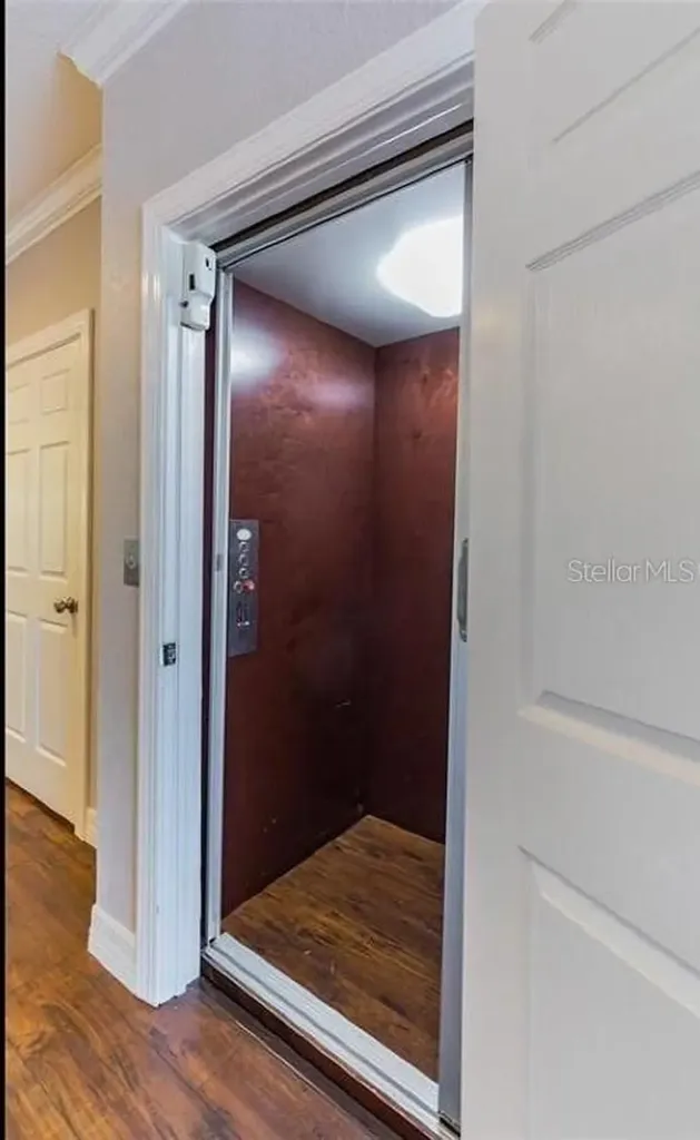 2644 Sabal Springs Drive Clearwater FL 33761