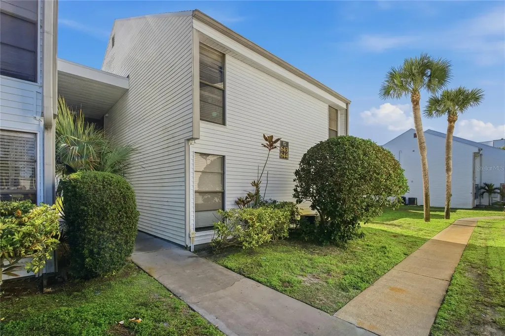 643 Haven Place Tarpon Springs FL 34689