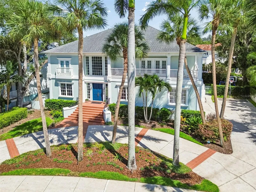 814 S Bayside Drive Tampa FL 33609