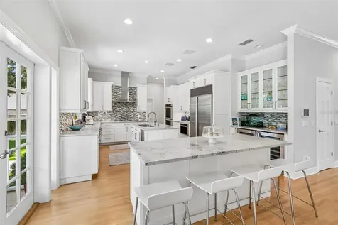 814 S Bayside Drive Tampa FL 33609