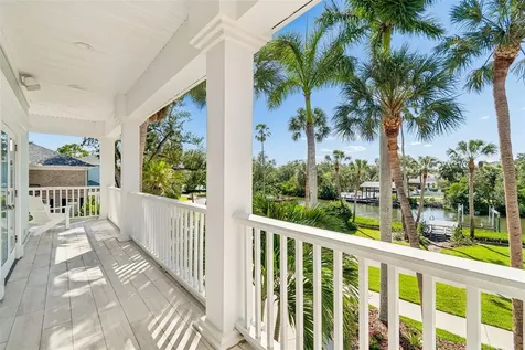 814 S Bayside Drive Tampa FL 33609