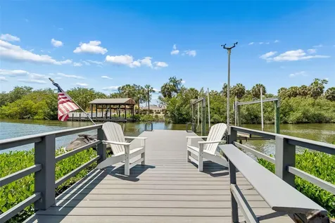 814 S Bayside Drive Tampa FL 33609