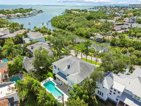 814 S Bayside Drive Tampa FL 33609